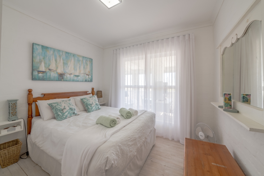 4 Bedroom Property for Sale in Pringle Bay Western Cape